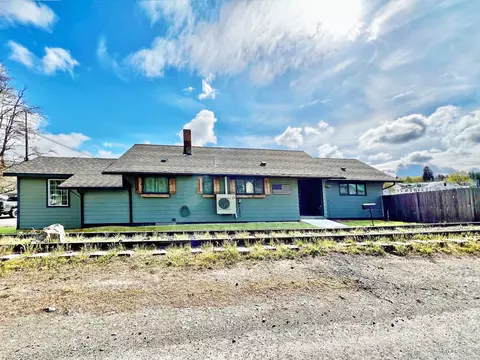 502 S Lake St, Colfax, WA 99111