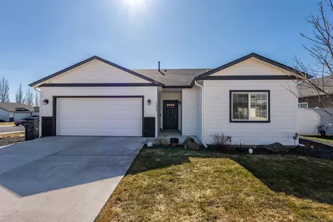 1608 E Marilyn Cir, Deer Park, WA 99006