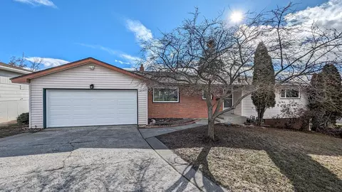2311 W Woodside Ave, Spokane, WA 99208