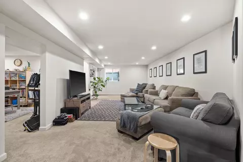 Living - 3211 E 65th Ave, Spokane, WA 99223 photo 6 of 6
