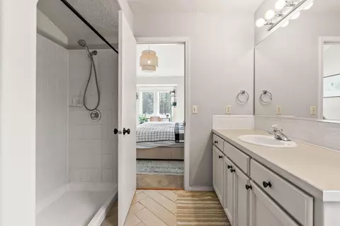 Bath - 3211 E 65th Ave, Spokane, WA 99223 photo 1 of 3