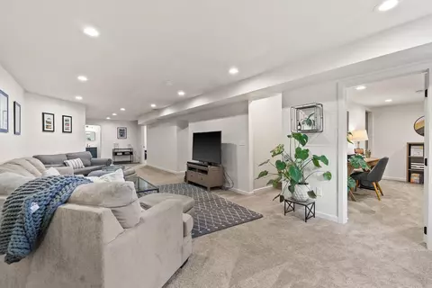 Living - 3211 E 65th Ave, Spokane, WA 99223 photo 5 of 6