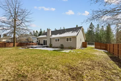 Exterior - 3211 E 65th Ave, Spokane, WA 99223 photo 6 of 6