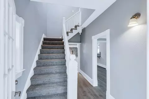 Entry Way - 1928 E Sharp Ave, Spokane, WA 99202 photo 1 of 1