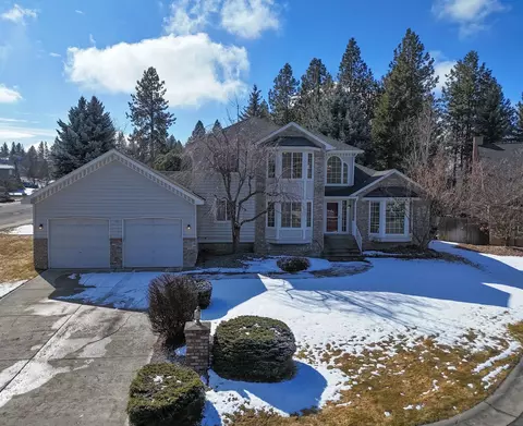 1024 E Brierwood Ct, Spokane, WA 99218