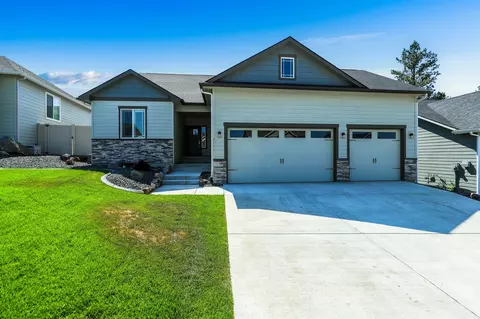 2713 S Seabiscuit Dr, Veradale, WA 99037