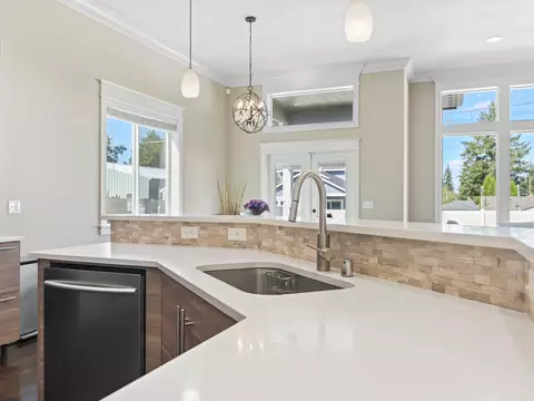 3713 E 25th Ave, Spokane, WA 99223 photo 9