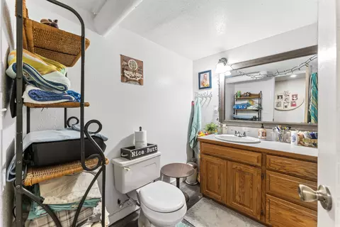 Bath - 2423 E 5th Ave, Spokane, WA 99202 photo 3 of 3