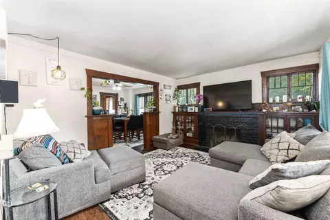 Living - 2423 E 5th Ave, Spokane, WA 99202 photo 1 of 3