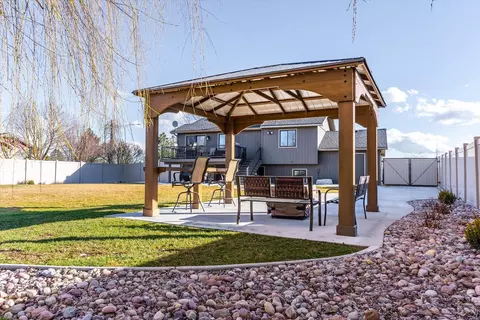 4111 E Upriver Dr, Spokane, WA 99217 photo 22