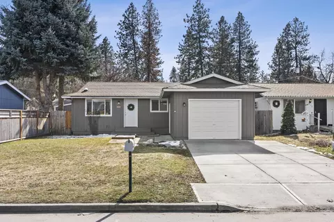 3818 E Hartson Ave, Spokane, WA 99202
