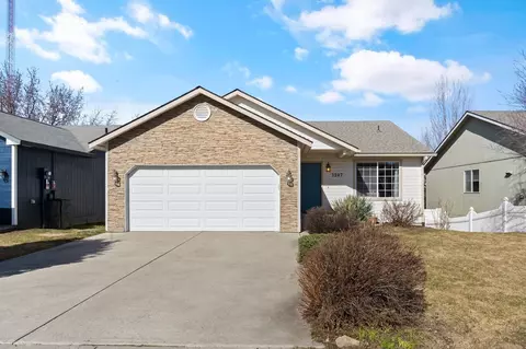 3207 E 43rd Ave, Spokane, WA 99223 photo 2