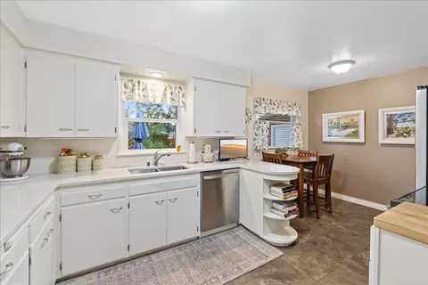 944 E 35th Ave, Spokane, WA 99203 photo 17