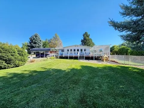 425 Evergreen Dr, Kettle Falls, WA 99141