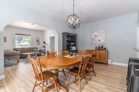 947 E Baldwin Ave, Spokane, WA 99207 photo 8