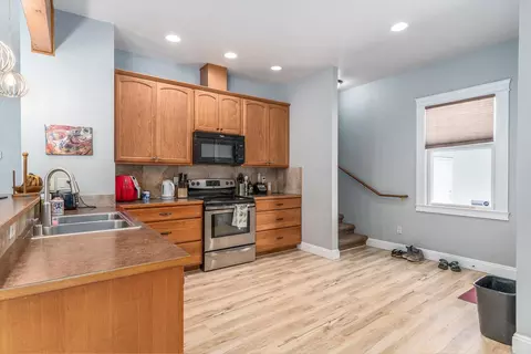 947 E Baldwin Ave, Spokane, WA 99207 photo 11