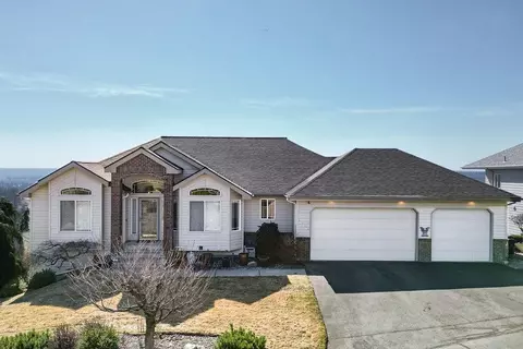 4104 W Hiawatha Dr, Spokane, WA 99208