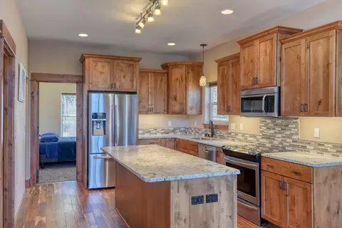 Kitchen - 13 Echo Ln, Cusick, WA 99119 photo 3 of 4