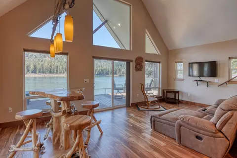 Living - 13 Echo Ln, Cusick, WA 99119 photo 1 of 5