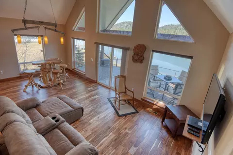 Living - 13 Echo Ln, Cusick, WA 99119 photo 5 of 5