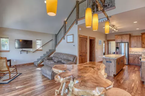 Living - 13 Echo Ln, Cusick, WA 99119 photo 4 of 5