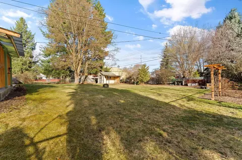Exterior - 11719 E 17th Ave, Spokane Valley, WA 99216 photo 5 of 8