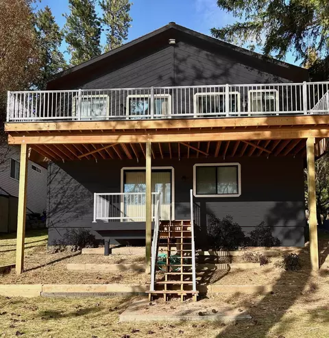 12911 N North Park St, Newman Lake, WA 99025
