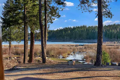 3 Nn Suther Ln, Elk, WA 99009