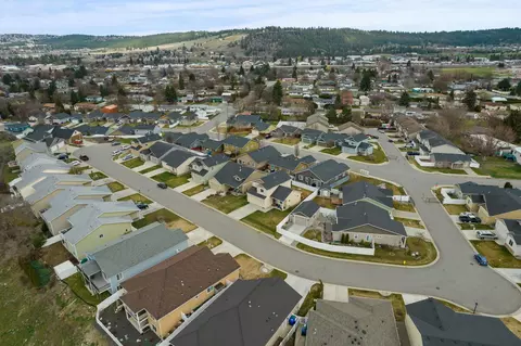 View/Area - 11809 E Jackson Ln, Spokane Valley, WA 99206 photo 2 of 4