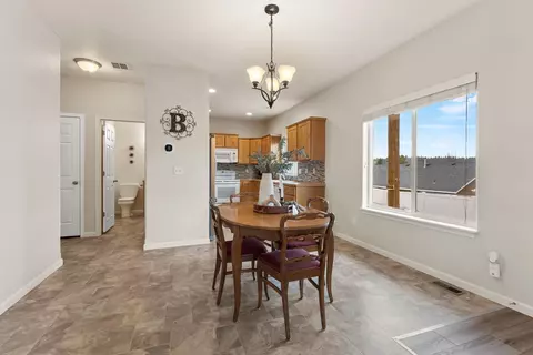 Dining - 11809 E Jackson Ln, Spokane Valley, WA 99206 photo 1 of 3