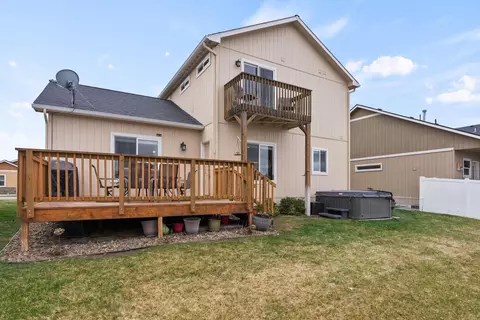 Exterior - 11809 E Jackson Ln, Spokane Valley, WA 99206 photo 4 of 4