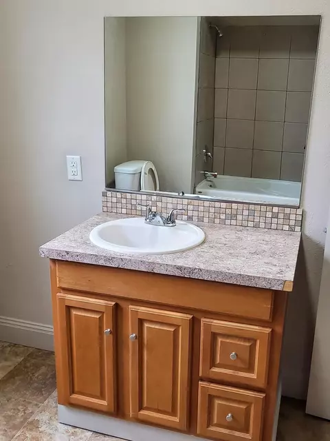 2213 E 4th Ave, Spokane, WA 99202 photo 13