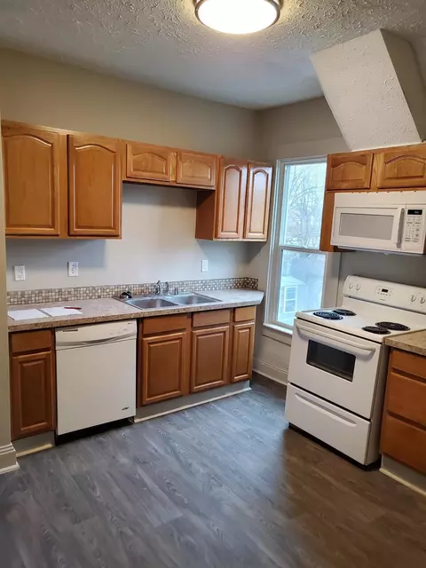 2213 E 4th Ave, Spokane, WA 99202 photo 10