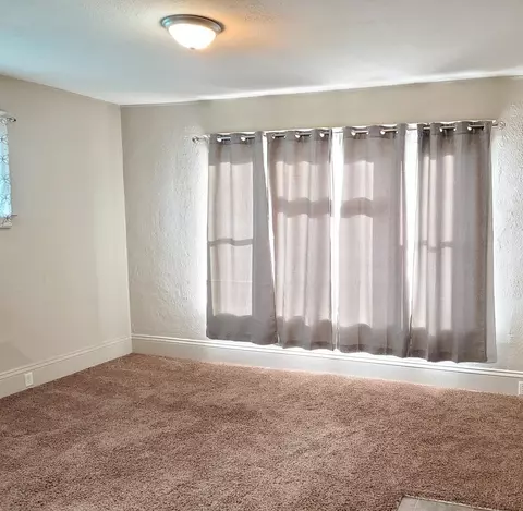 2213 E 4th Ave, Spokane, WA 99202 photo 2