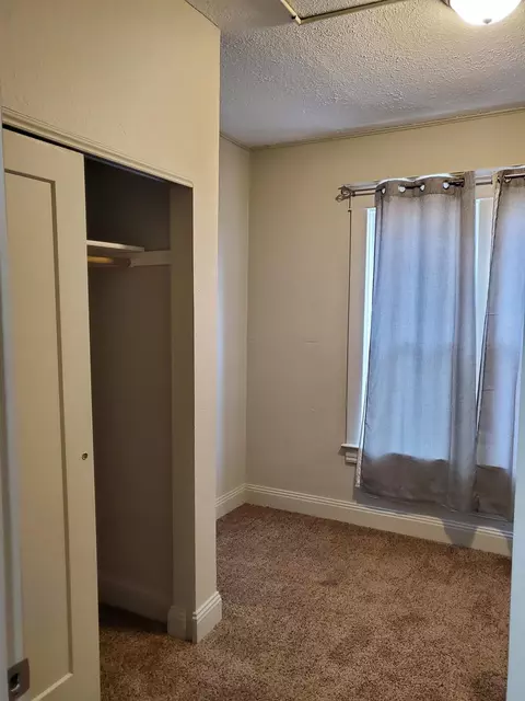 2213 E 4th Ave, Spokane, WA 99202 photo 4