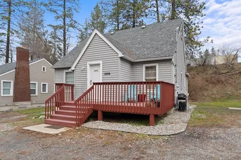 1020 S Rebecca Ave, Spokane, WA 99202