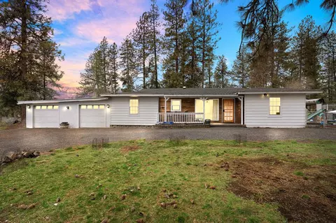 12309 N Craig Rd, Nine Mile Falls, WA 99026