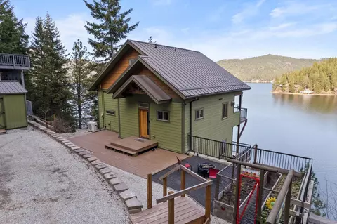 3994 Cedar Bay Rd Apt 54 Rd #55, Loon Lake, WA 99148