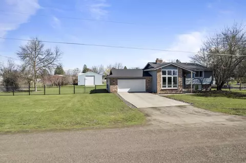 5308 N Lynden Rd, Otis Orchards, WA 99027