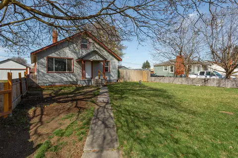 117 Everett Ave, Spokane, WA 99207