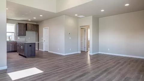 2127 E 33rd Ave, Spokane, WA 99203 photo 6