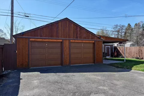Exterior - 830 E Hoffman Ave, Spokane, WA 99207 photo 6 of 8