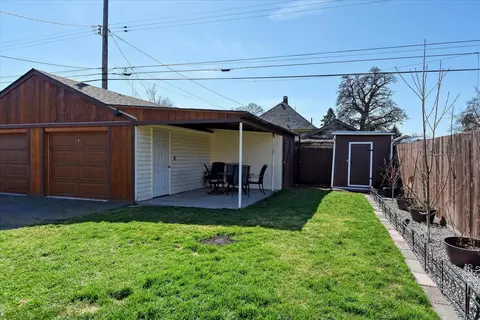 Exterior - 830 E Hoffman Ave, Spokane, WA 99207 photo 4 of 8