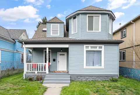 2220 W Bridge Ave, Spokane, WA 99201