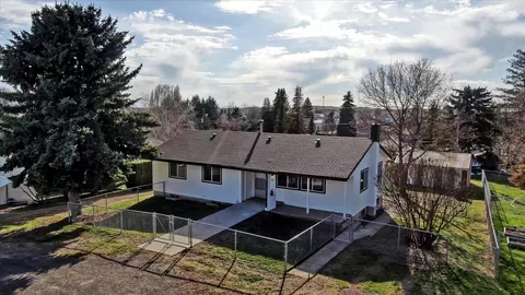 245 N Spangle Ave, Spangle, WA 99031