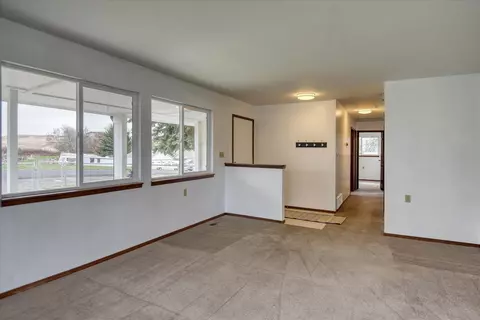 245 N Spangle Ave, Spangle, WA 99031 photo 10