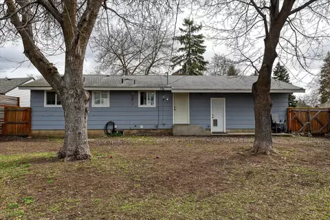 Exterior - 3217 N Ely Rd, Spokane Valley, WA 99212 photo 6 of 7