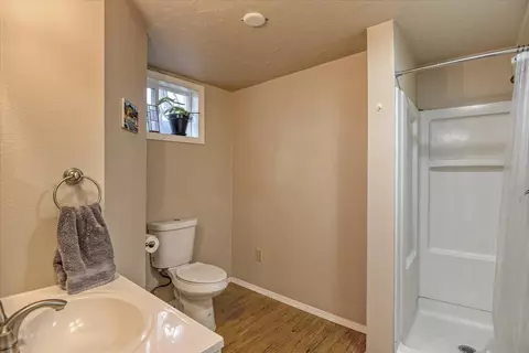 Bath - 3217 N Ely Rd, Spokane Valley, WA 99212 photo 2 of 3