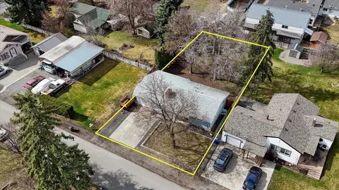 Exterior - 3217 N Ely Rd, Spokane Valley, WA 99212 photo 2 of 7
