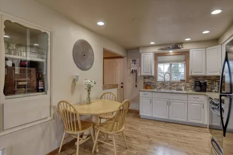 Kitchen - 3217 N Ely Rd, Spokane Valley, WA 99212 photo 1 of 4